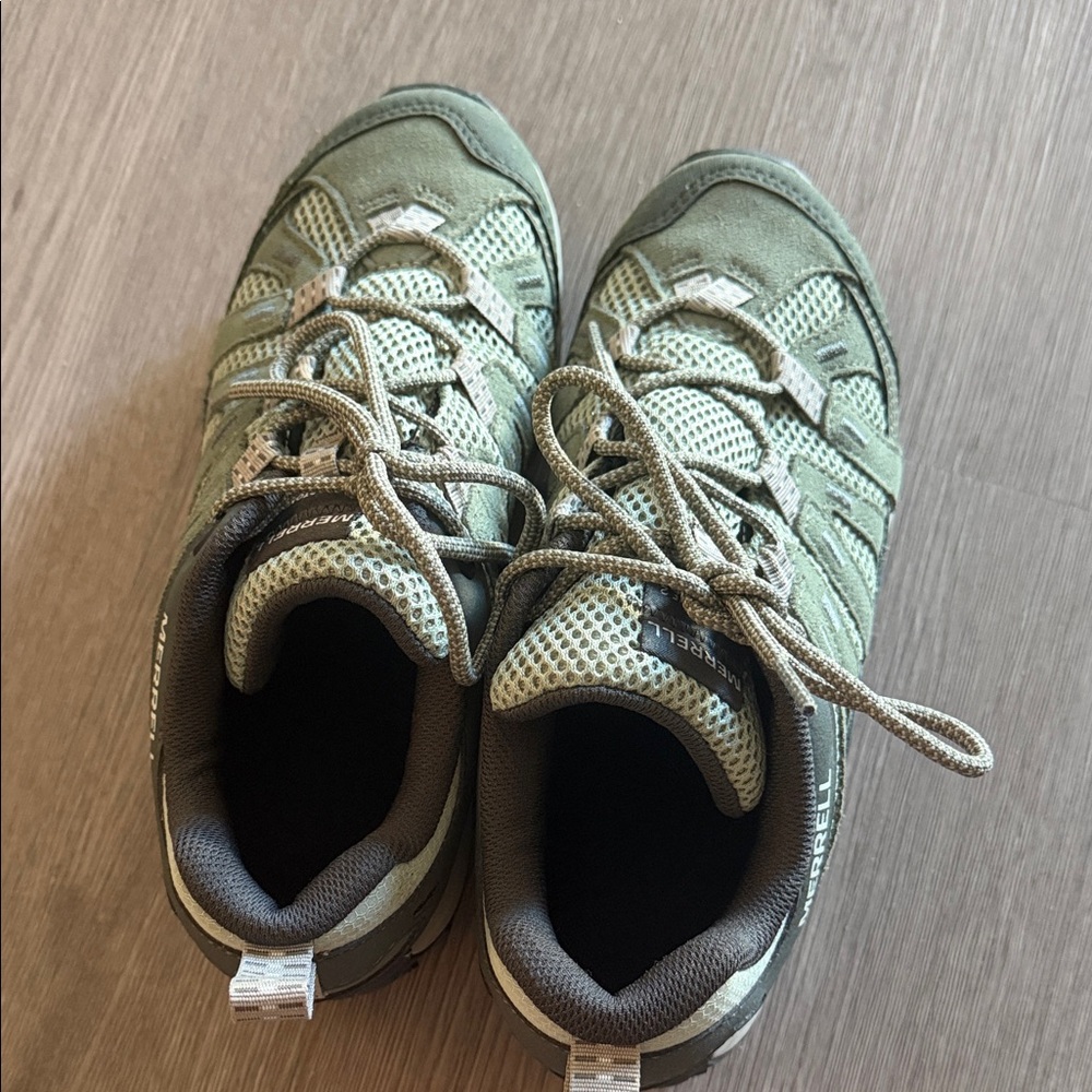 Merrell Alverstone Shoes for Women in Tea/Lichen